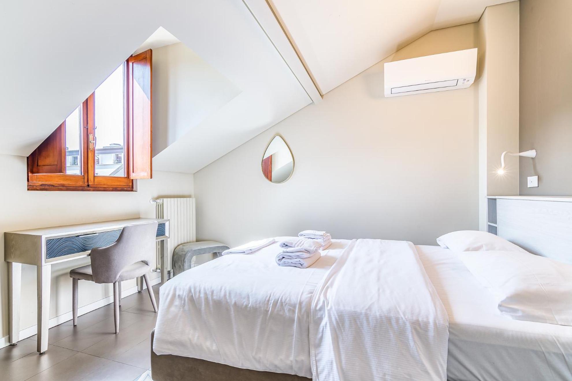 Luxury Flat Duomo 6Pax Wifi Top Apartment Milan Bagian luar foto