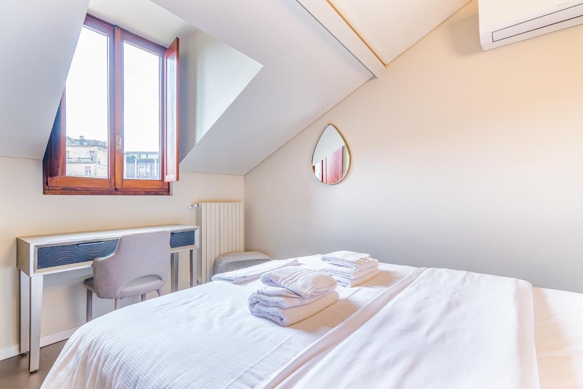 Luxury Flat Duomo 6Pax Wifi Top Apartment Milan Bagian luar foto