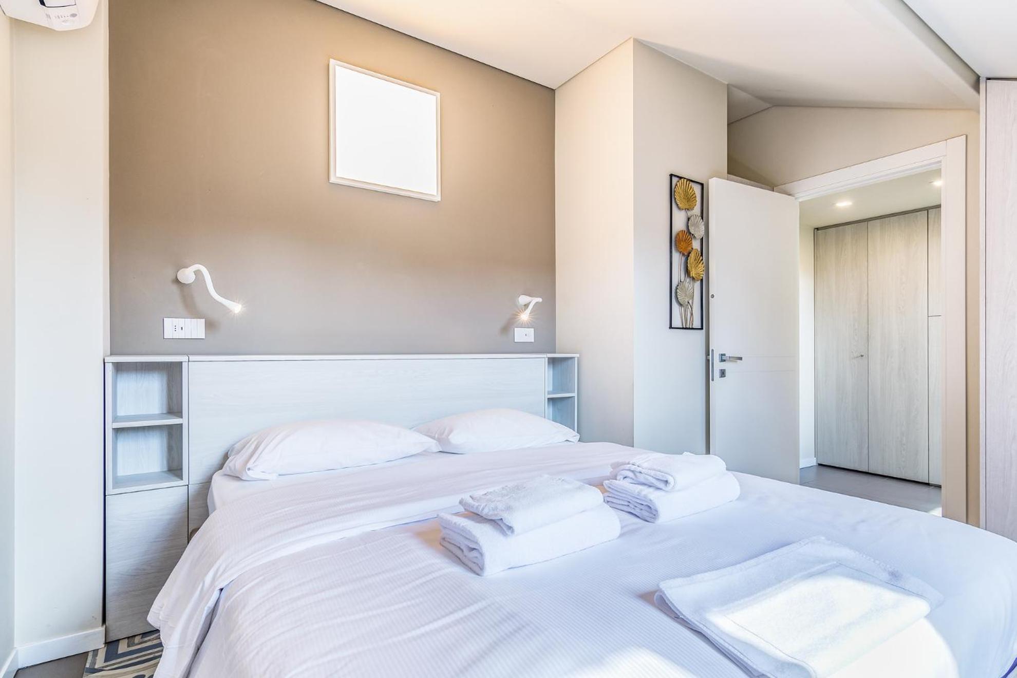Luxury Flat Duomo 6Pax Wifi Top Apartment Milan Bagian luar foto